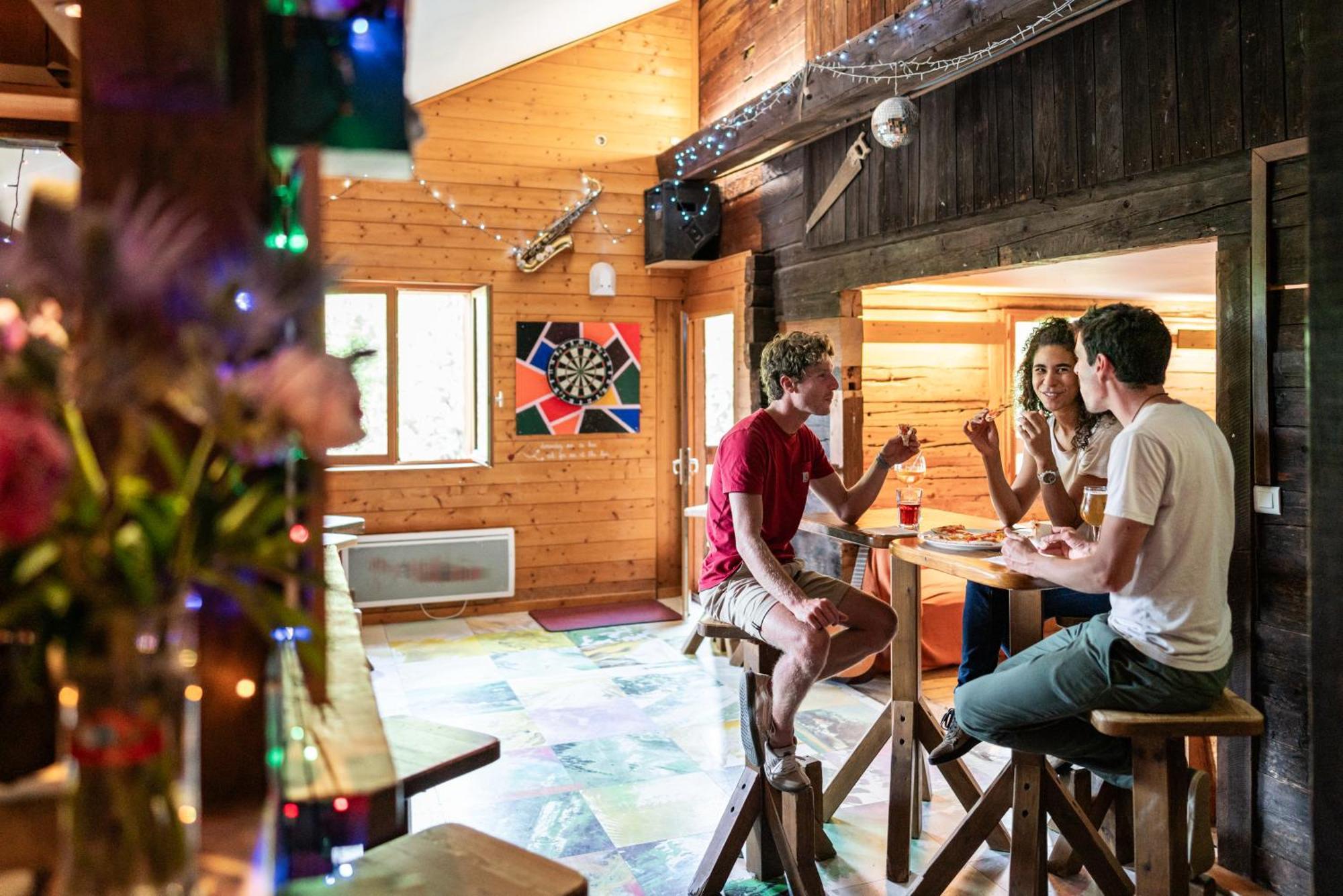 Auberge De Jeunesse Hi La Clusaz Kültér fotó