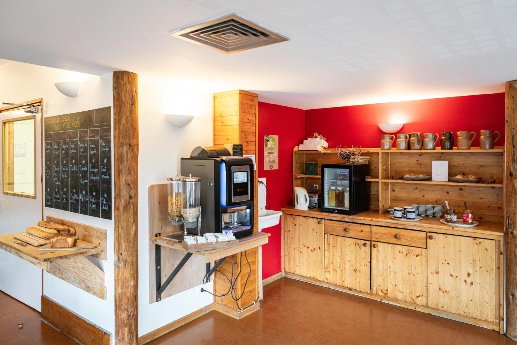 Auberge De Jeunesse Hi La Clusaz Kültér fotó
